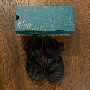 Brand new women’s Chaco sandals